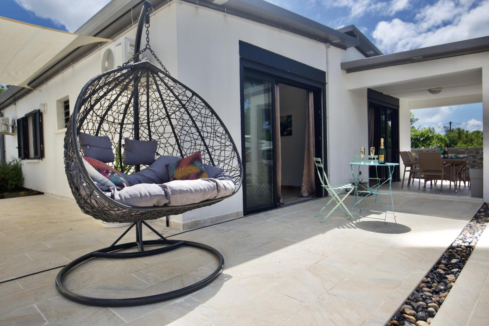Le Beau Vallon 1- Jacuzzi Privatif Et Piscine Chauffee Partagee Saint-Benoît Exteriör bild